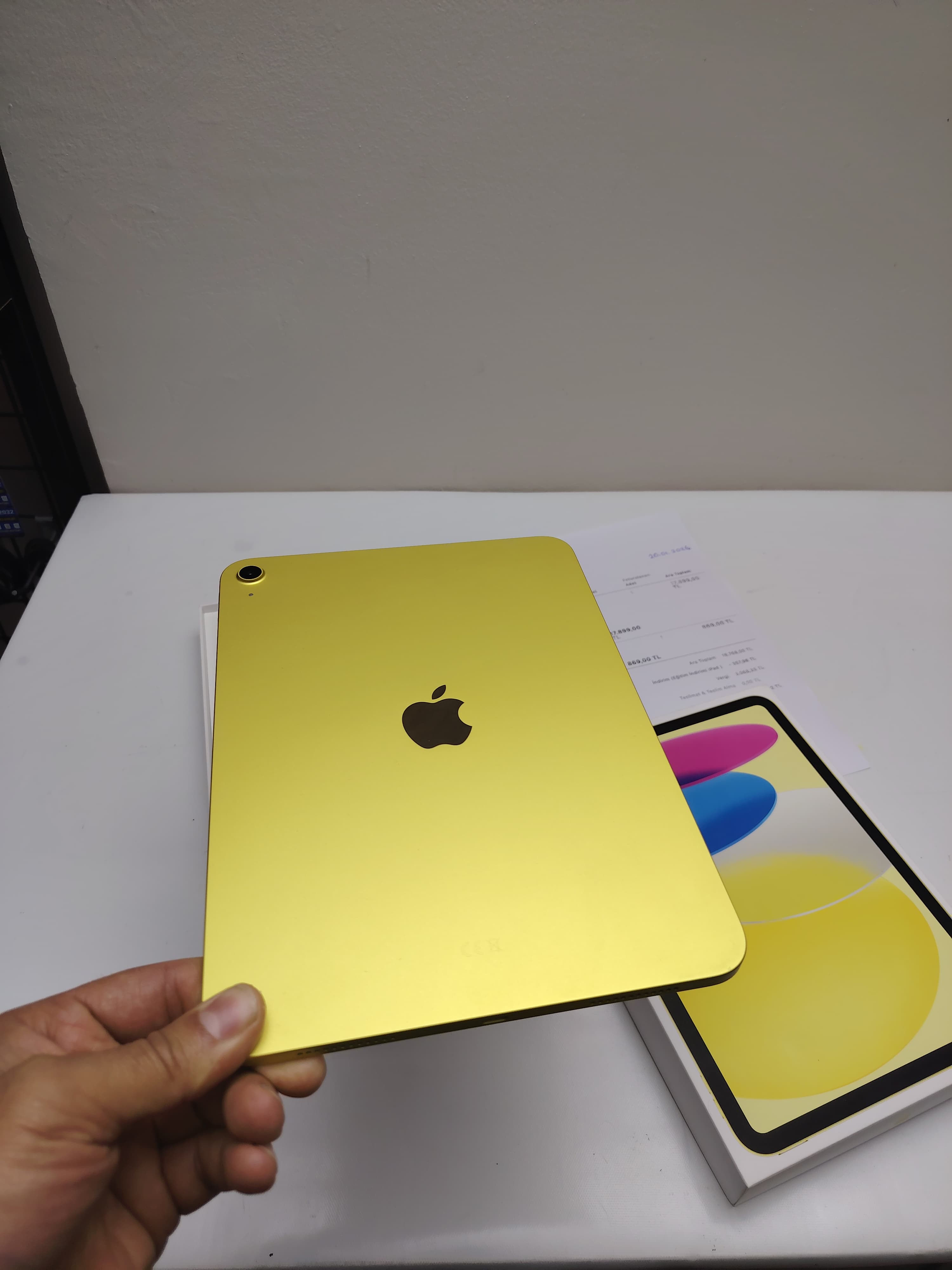 Apple iPad 11. Nesil A16 Sarı Renk 